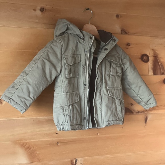 Roots Jacket - Picture 1 of 8